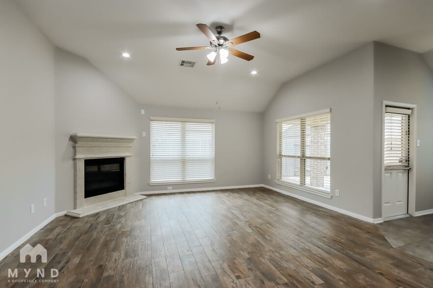 Building Photo - 20818 Falcon Hill St