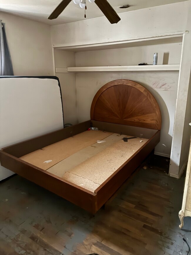 Building Photo - 6614 Elmridge Dr