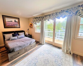 Building Photo - Luxury Studio | All-Inclusive | Scenic Vie...