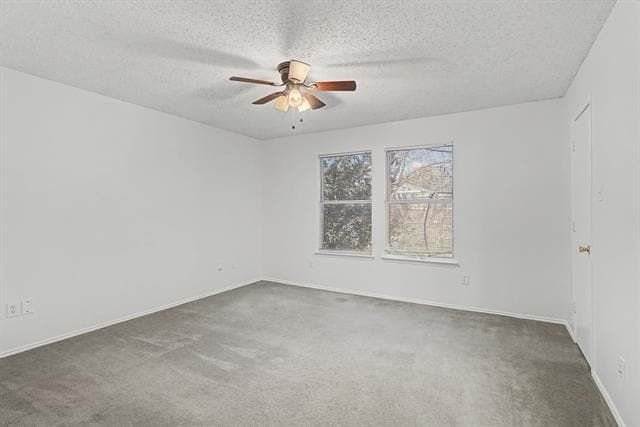 Building Photo - 1421 Knottingham Dr