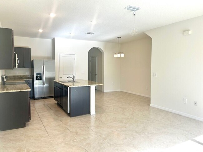 Building Photo - 3/2.5 GATED COMMUNITY - TOWNHOUSE - GREAT SCHOOLS IN PALMER RANCH