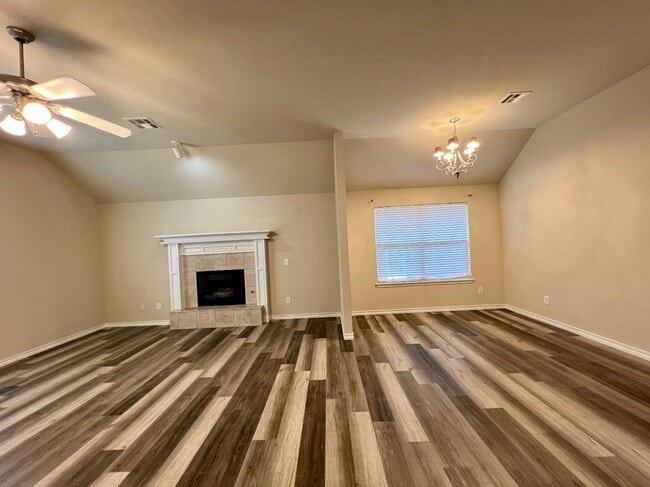 Building Photo - 2205 SW 93rd St