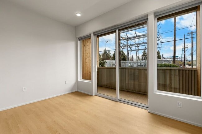 Building Photo - 7480 N Delaware Ave