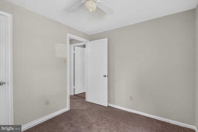 Building Photo - 8228 Goldstream Ct