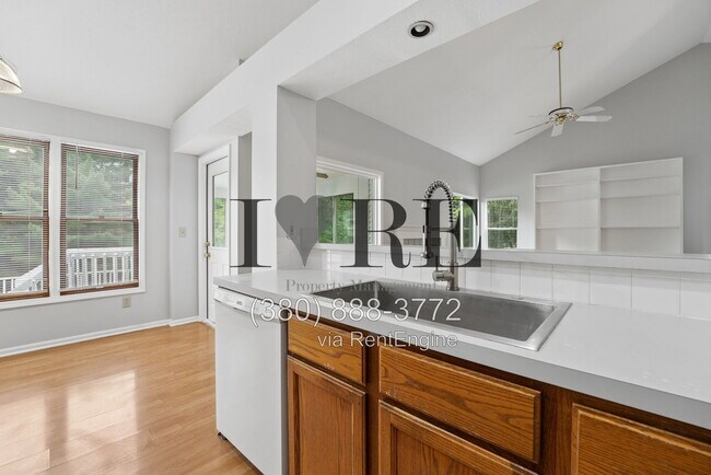 Building Photo - 358 Belle Haven Pkwy