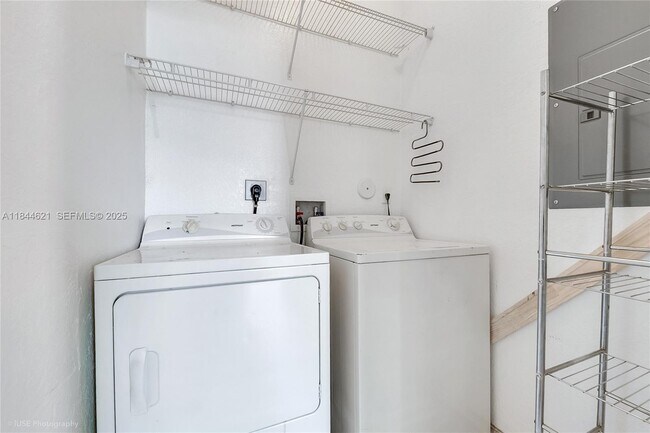 Building Photo - 11084 SW 237th Ln