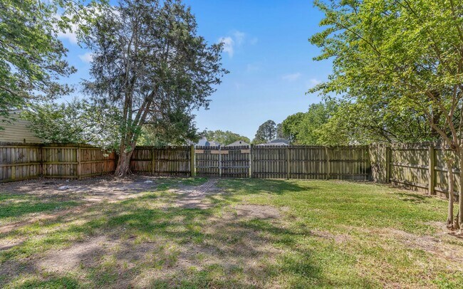 Building Photo - 4957 Aquarius Ct