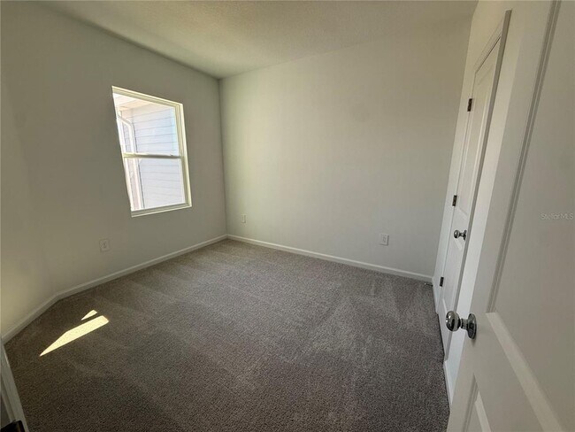 Building Photo - 2999 Maloof Dr