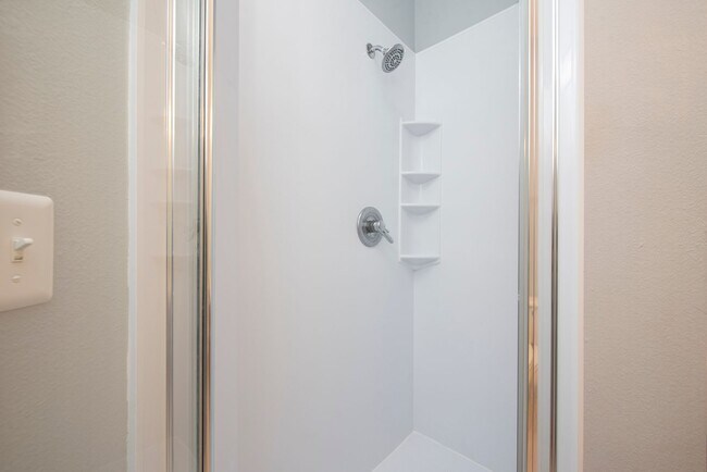 Building Photo - 2 Bedroom /2.5 bathrooms Town House. Just few minutes from Medical City.