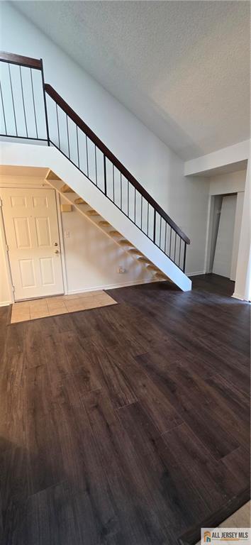 Building Photo - 602 Ravens Crest Dr