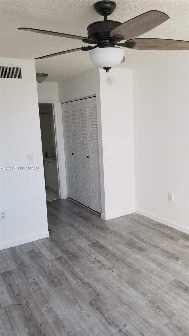 Building Photo - 7856 Sonoma Springs Cir