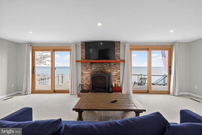 Building Photo - 7523 B St