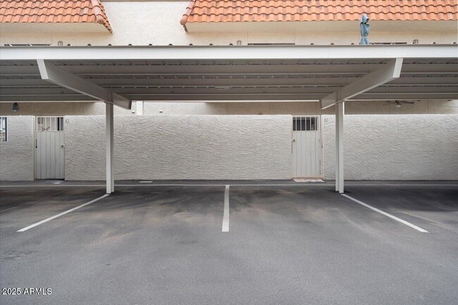 Building Photo - 16510 E Palisades Blvd