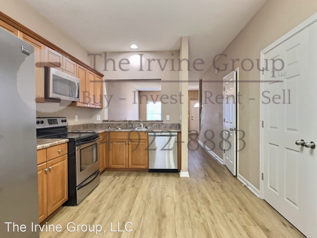 Building Photo - 2 br, 2.5 bath House - 1832 Station Drive