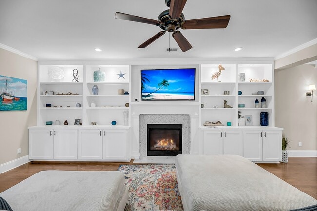 Building Photo - 5725 Caviar Ct