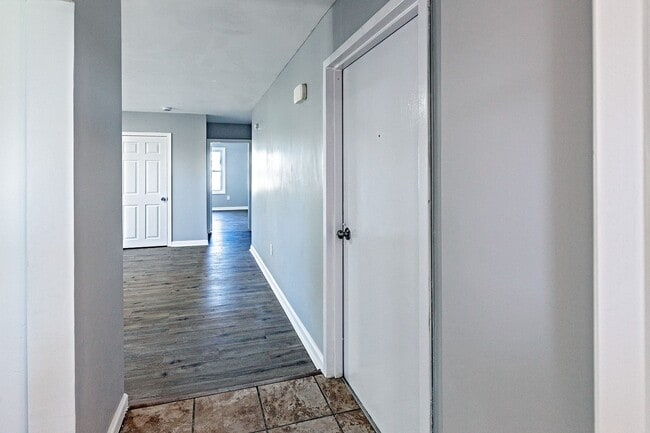 Building Photo - 35 High St