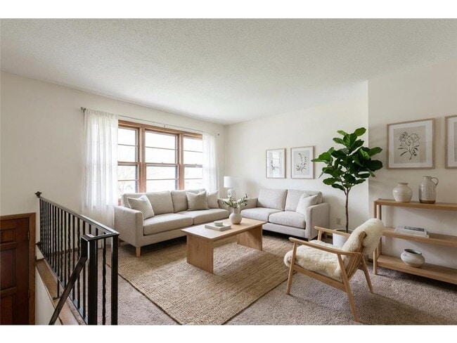 Building Photo - 3308 Roosevelt Ct NE