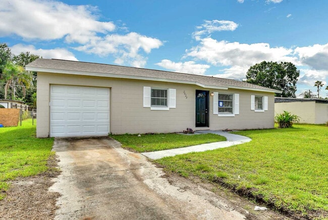 Building Photo - 838 Horseshoe Bay Dr