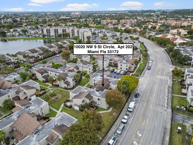 Building Photo - 10020 NW 9th St Cir