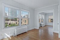 Building Photo - 214 Oak Grove