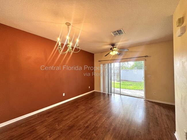 Building Photo - 10832 Savannah Wood Ct