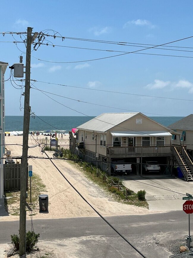 Building Photo - 1503 Carolina Beach Ave N
