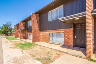 Building Photo - 1303 65th St