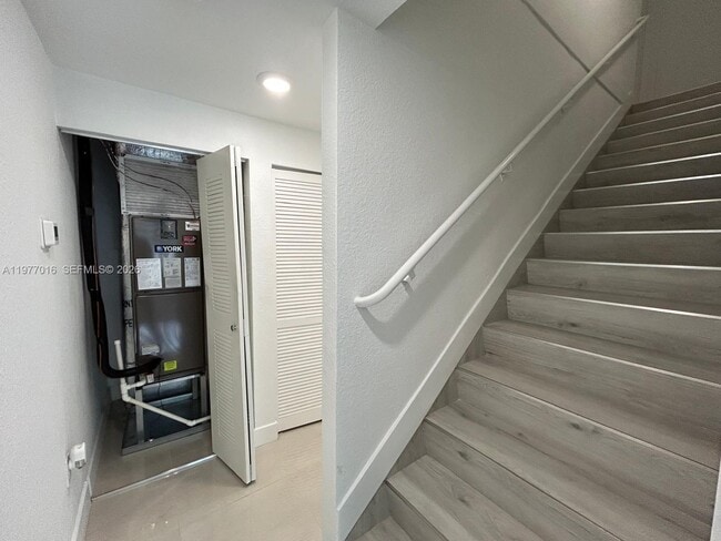 Building Photo - 25814 SW 144th Ct