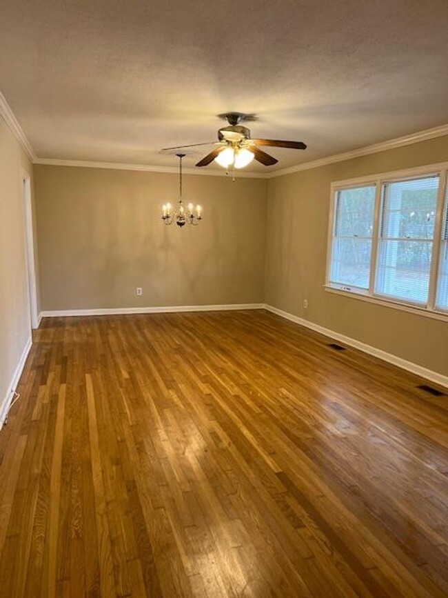 Building Photo - 3 Bedroom/2 Bath Home in Valdosta