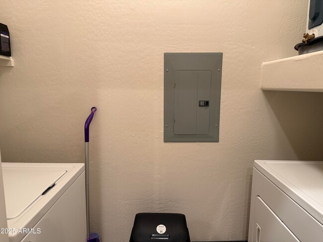 Building Photo - 14575 W Mountain View Blvd