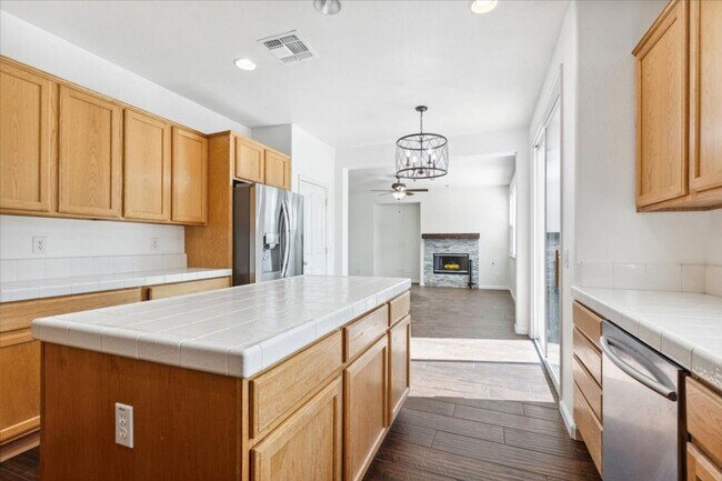 Building Photo - 5409 Banfield Dr