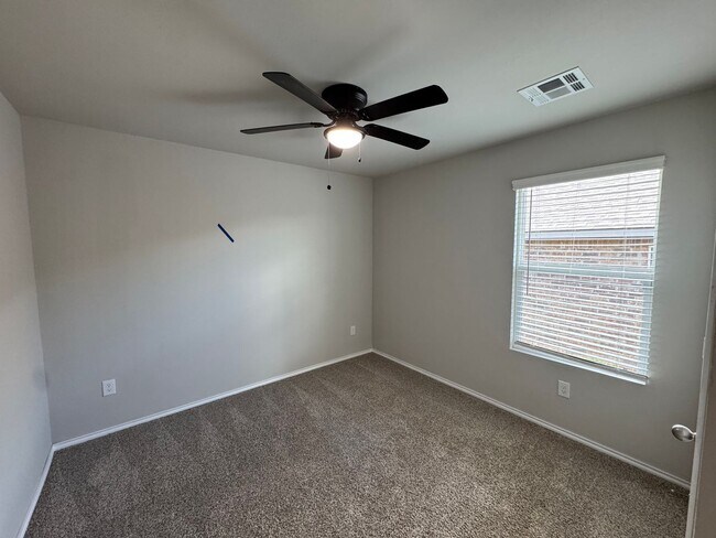 Building Photo - Beautiful 4 Bedroom 2.5 Bathroom Home in Piedmont Schools (Neighborhood Park/Splash Pad)