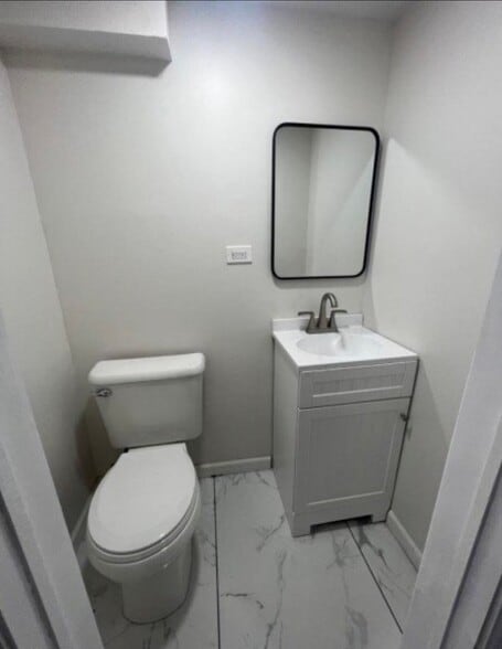 Building Photo - 27A Melmore Gardens