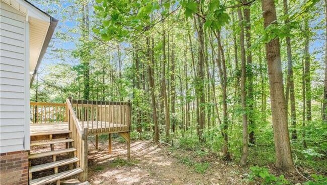 Building Photo - 1816 Azalea Ave