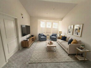 Building Photo - Downtown Oakland Condo w/ Parking & In Unit Laundry