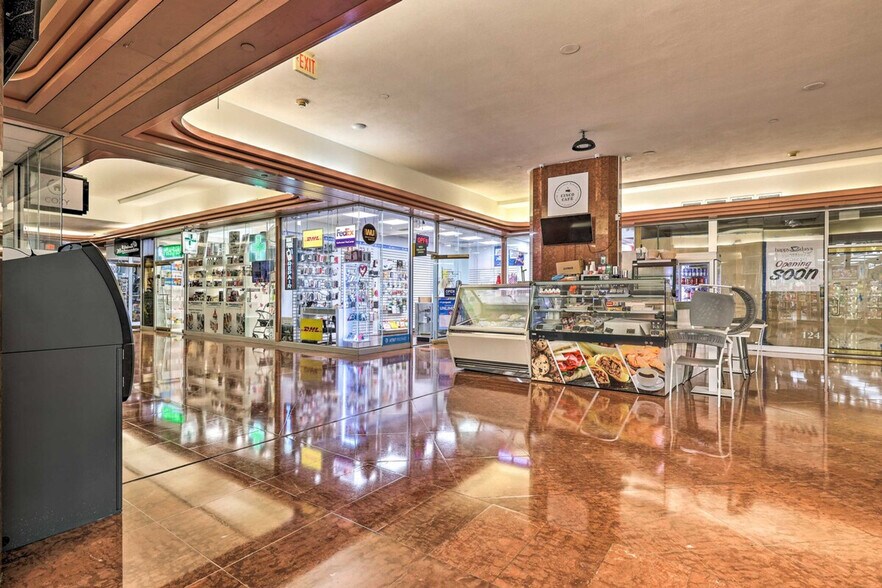 Building Photo - 1717n N Bayshore Dr