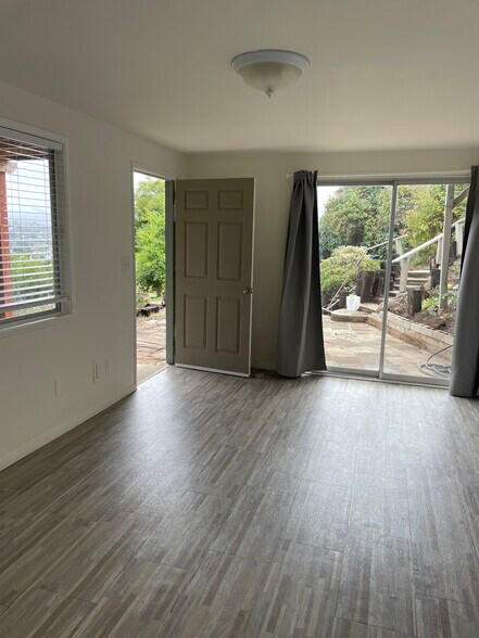 Building Photo - 4276 Orchard Dr