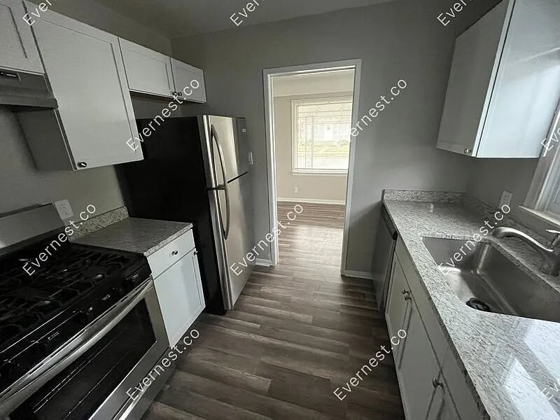 Building Photo - 1145 10th St