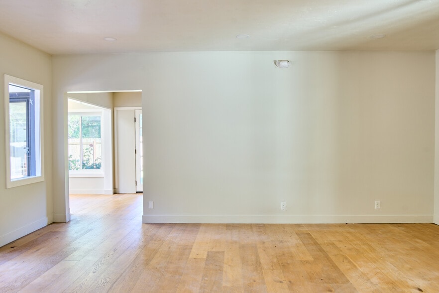 Building Photo - 31660 Pitsch Canyon Rd