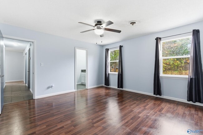 Building Photo - 4904 Middleton Ln NW