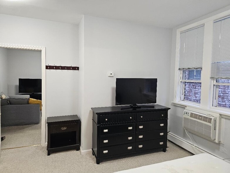 Facing bedroom entrance - 97-13 64th Rd