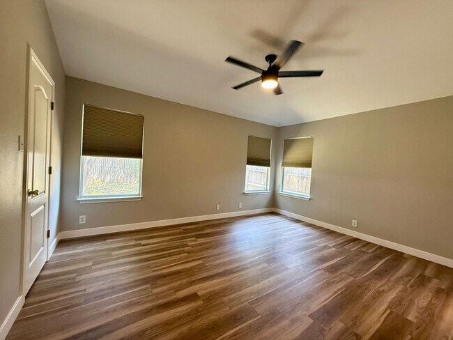 Building Photo - 1031 Bobcat Creek