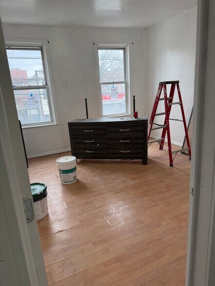 Building Photo - 124-14 101st Ave