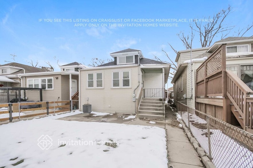 Building Photo - 2723 N 77th Ave