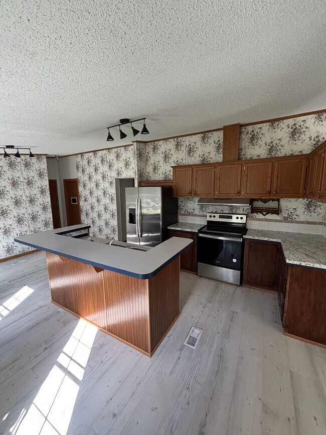 Building Photo - Beautiful 4 Bedroom Home in Blanchard!