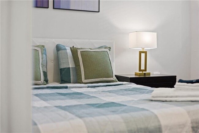 Building Photo - 3285 Mar Lanta Dr