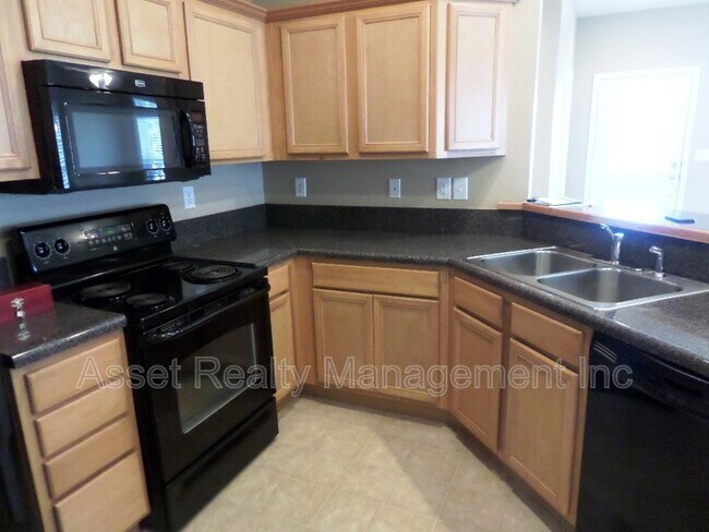 Primary Photo - 121 Hatleyberry St