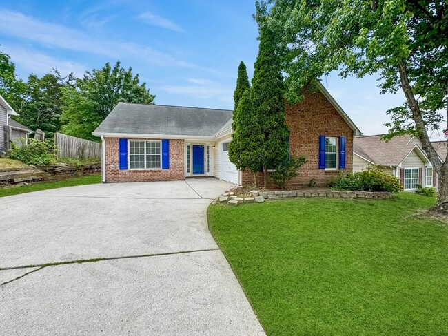 Building Photo - 10623 Pine Forest Ln