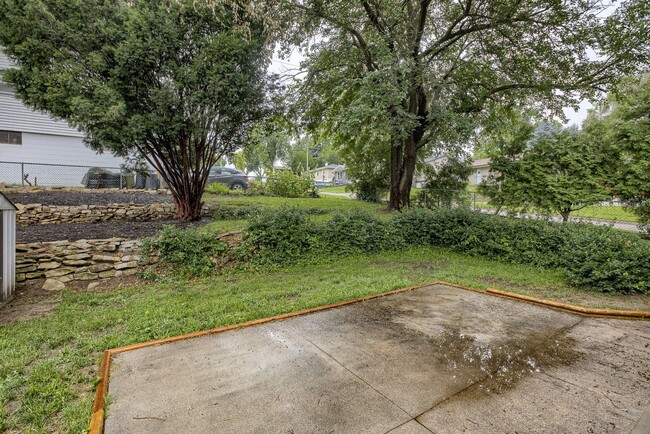Building Photo - 1230 Cole Creek Dr