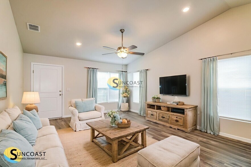 Primary Photo - 177 Marion Oaks Pass